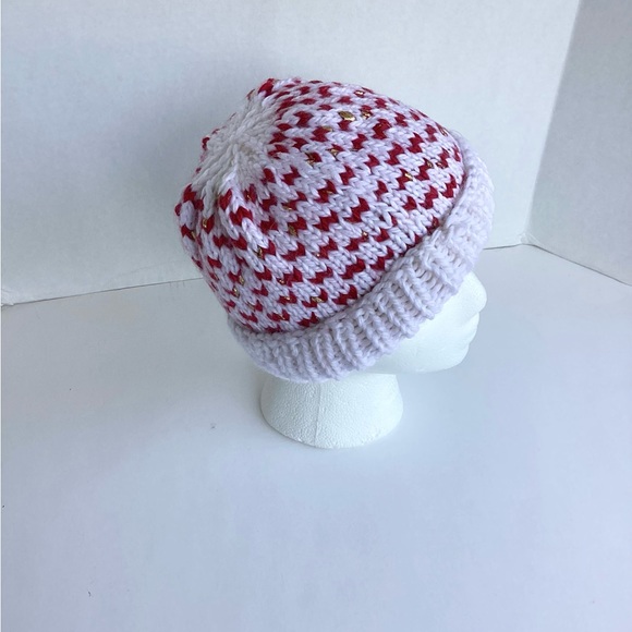 Hat Beanie Hand Crafted Red White Winter Essential Valentines Christmas - Picture 6 of 16